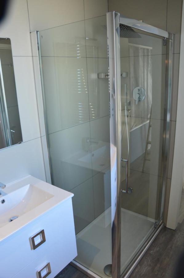 Luxury Bellevue Centro Citta Apartment Пескара Екстериор снимка